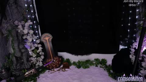 Crimson Kitten online show from October 19, 4:50 am