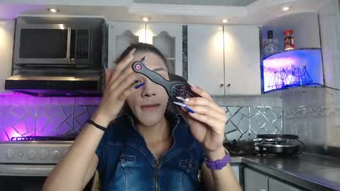 Cristina Onazis online show from April 25, 5:43 pm