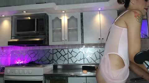 Cristina Onazis online show from May 25, 7:31 pm