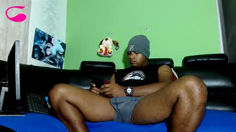 yereimis y jaider  online show from February 28, 3:59 am