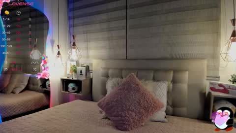 Cristal online show from November 19, 4:34 am