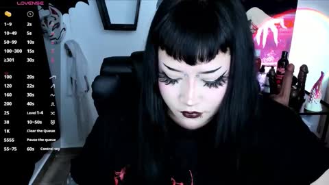 Snapshot of cristal_kosh chatting on September 10, 8:10 pm Cris online show from September 10, 8:10 pm