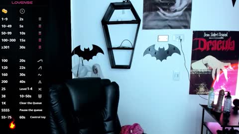 Cris online show from March 12, 9:18 pm