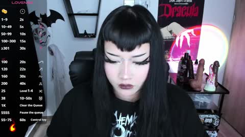 Snapshot of cristal_kosh chatting on September 24, 2:02 pm Cris online show from September 24, 2:02 pm