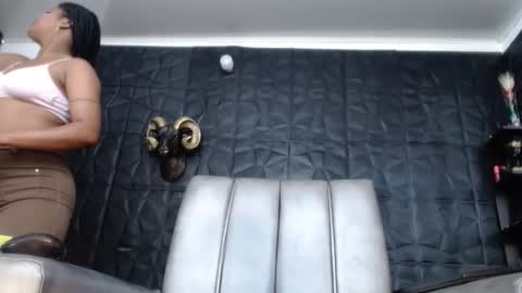 Hanna  online show from February 9, 6:39 am