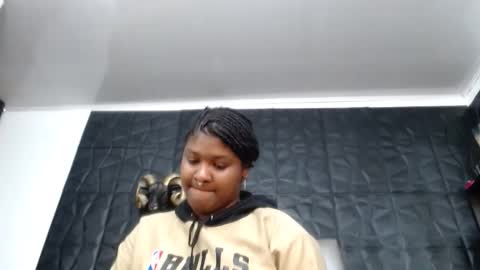 Hanna  online show from April 29, 10:53 am