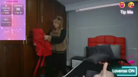 CRISTAL MILF online show from February 25, 10:31 pm