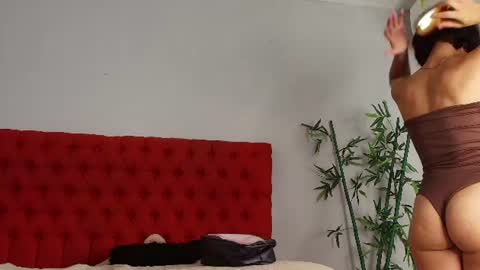 Cris  online show from June 20, 6:47 pm