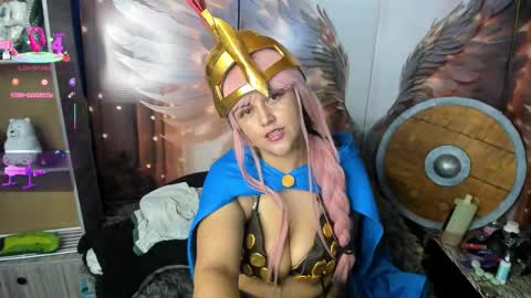 Cristina  online show from November 7, 9:34 am