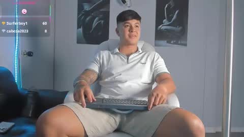 Cristopher online show from February 10, 3:15 pm