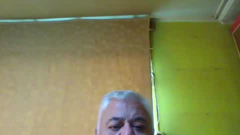 crmperez online show from October 13, 8:22 pm