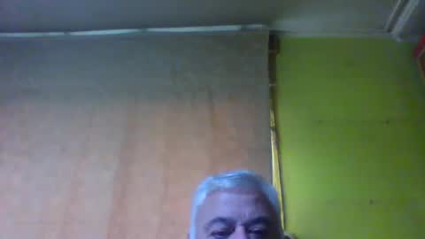 crmperez online show from May 11, 6:49 pm