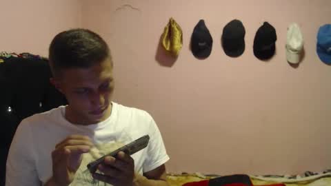 cronos_hot_888 online show from February 24, 7:06 pm