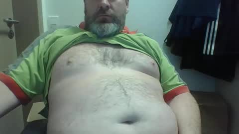 Crouch1 online show from December 6, 8:54 am