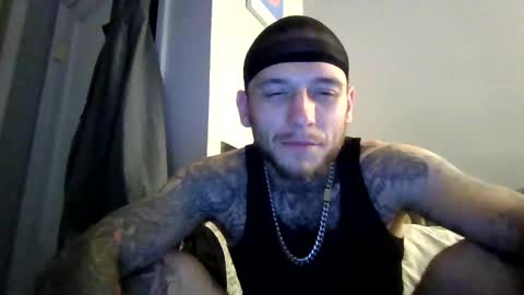 cruz815 online show from May 18, 2:43 am