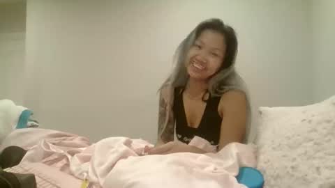 Kim online show from December 1, 10:24 am