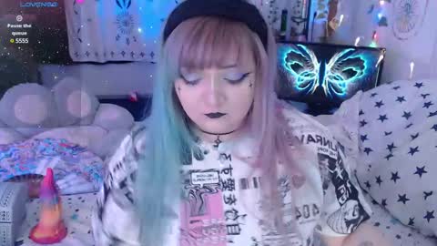   online show from February 17, 8:09 am