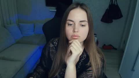 crystalemily online show from February 26, 8:01 pm