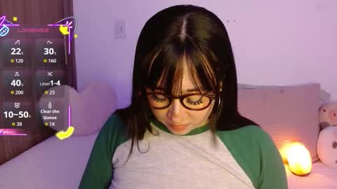 Olivia  online show from September 26, 1:35 am