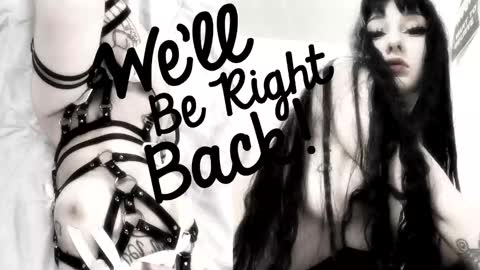 Sasha    Make me moan with patterns   good music here  online show from November 17, 11:46 am