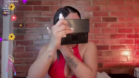 Soy Crystal online show from March 2, 10:24 am