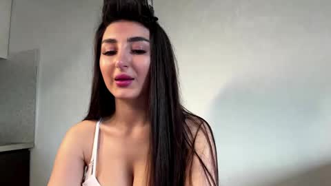 Diana online show from May 24, 2:56 pm