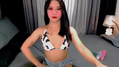 bea takashi  online show from October 23, 1:12 pm