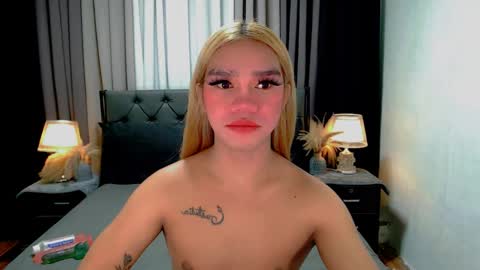 bea takashi  online show from April 15, 7:58 pm