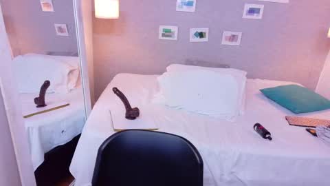 cuckoldlover69_ online show from September 25, 1:40 pm