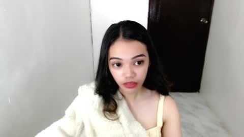 cuddlepunk_bubble online show from May 12, 5:00 pm