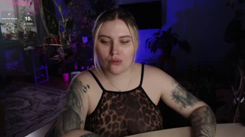 Chris online show from December 13, 4:43 am