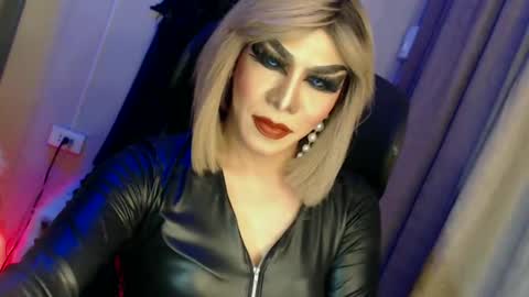 Snapshot of cum_4youbaby chatting on March 10, 6:45 pm CUMMELA SLUTI online show from March 10, 6:45 pm