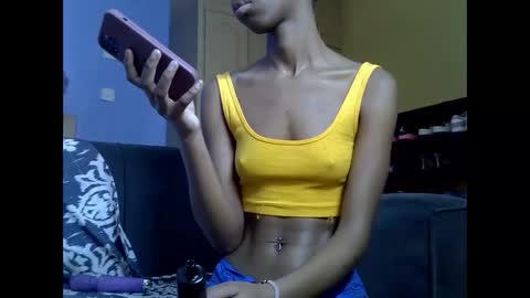 Snapshot of cumbaby_16 chatting on September 14, 11:44 am cumbaby_16 online show from September 14, 11:44 am