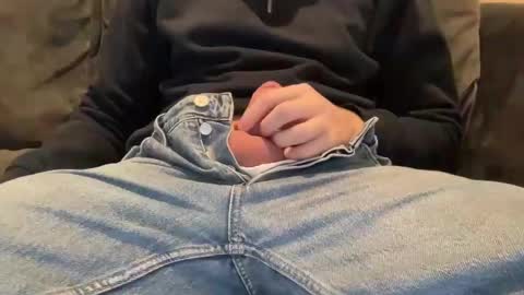 cumguy25 online show from December 15, 10:18 am