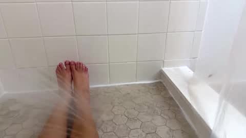 cummonnmeeeee online show from April 9, 9:48 am