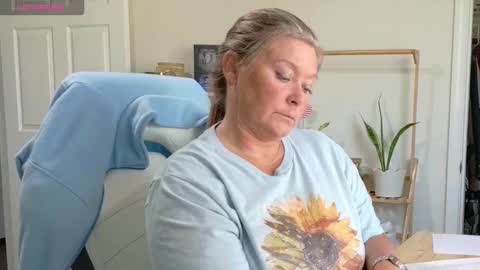 curious couple online show from January 12, 6:37 pm