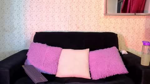 curvy_and_petite11_aws online show from October 15, 9:59 pm