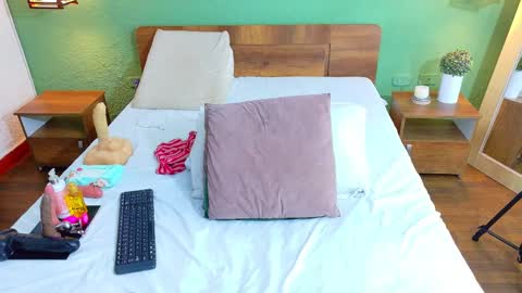 Danna online show from February 18, 8:25 pm