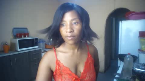 curvypear76x online show from February 9, 9:02 am