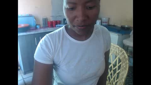 curvypear76x online show from January 29, 12:24 pm