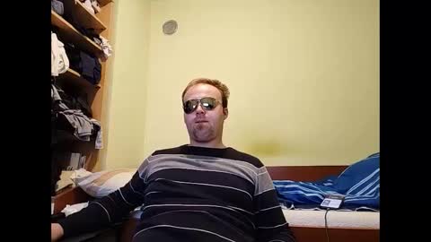 cute69696969 online show from January 6, 8:50 pm