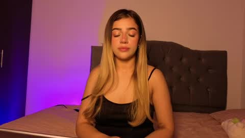 Emma online show from April 8, 11:13 am