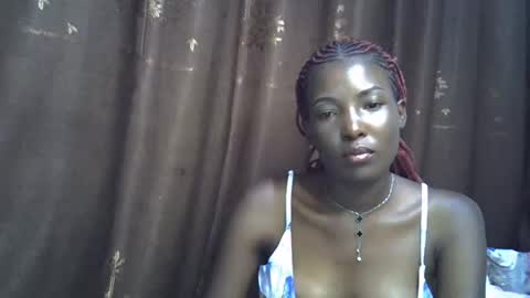 cute_emmy1 online show from January 13, 7:32 pm