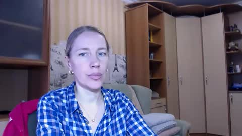 cute_lion_ online show from March 18, 2:45 pm