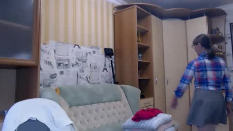 cute_lion_ online show from March 30, 12:16 pm