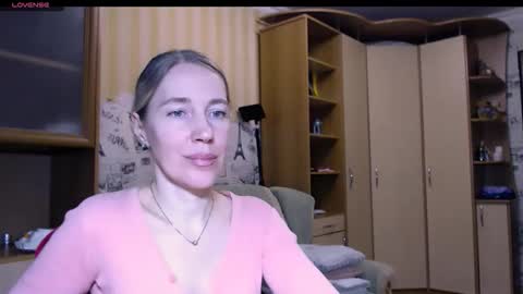 cute_lion_ online show from February 23, 8:44 pm