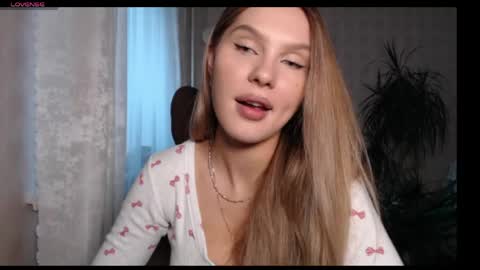 Hello Im Alisa Thank you for all the support  online show from April 18, 6:04 am