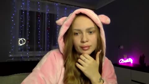 cute_shy06 online show from December 16, 9:10 pm