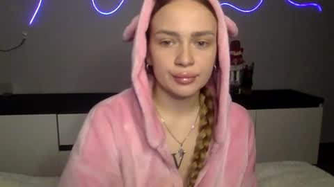 cute_shy06 online show from January 10, 5:51 pm