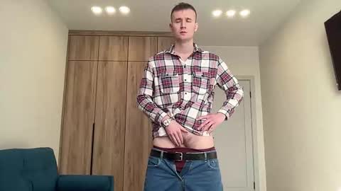 cute_skywalker online show from March 27, 8:26 am